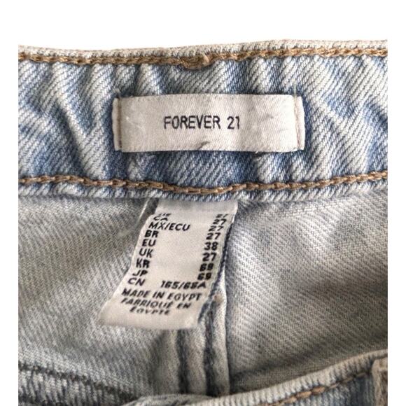 Forever 21 Straight Leg Distressed Torn Jean Sz 27 Light Blue Wash Boyfriend Fit - Picture 4 of 8